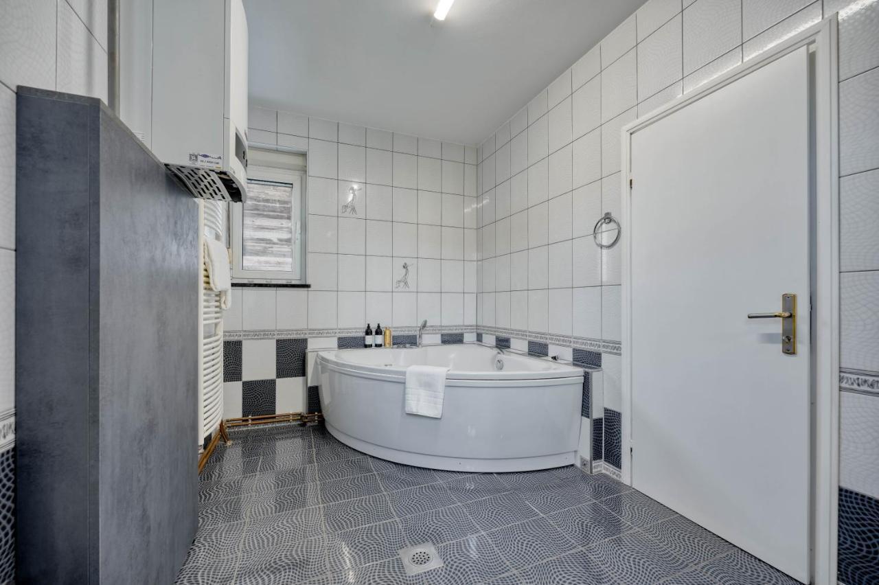 Astarea - Luxe Penthouse In Nature - Jacuzzi - Free Private Parking - Terrace & Balcony - Peace Záhřeb Exteriér fotografie